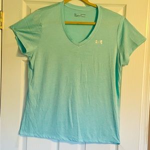 UNDER ARMOUR MINT GREEN V NECK TOP XL NEW